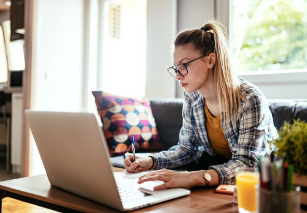 Gen Z Brits Prefer Side Hustles Over Saturday Jobs Gen Z Brits Prefer Side Hustles Over Saturday Jobs